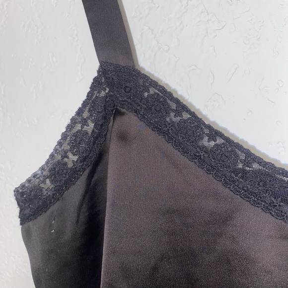 Women's Urban Outfitters Black Satin Lace Camisole - Picture 5 of 10